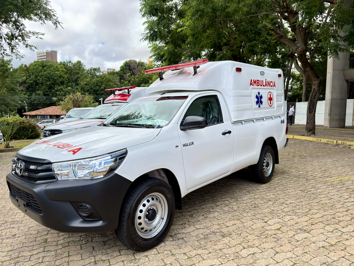 Ribeiro Gonçalves recebe nova ambulância para o Hospital Municipal Arlindo Borges