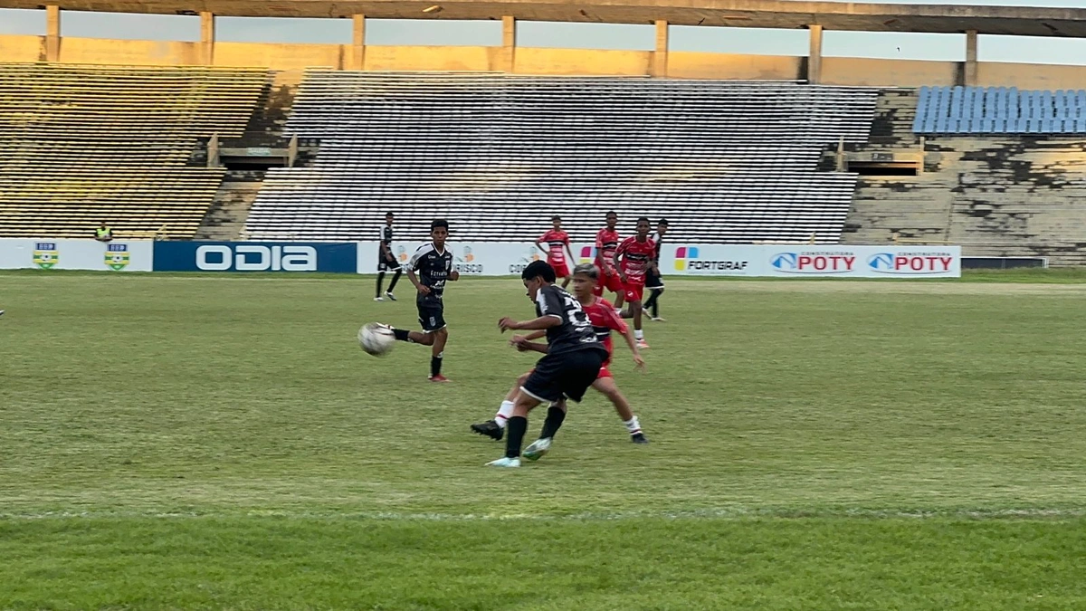 River e Teresina empatam sem gols em jogo truncado pelo Sub-15