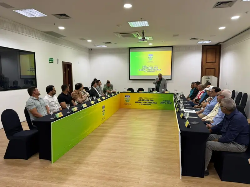 Robert Brown é aclamado e seguirá na presidência da FFP