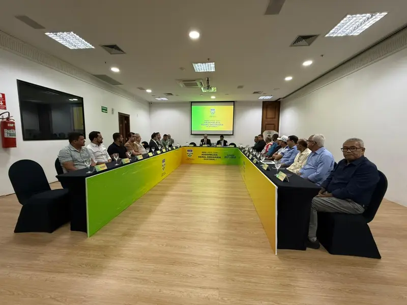 Robert Brown é aclamado e seguirá na presidência da FFP