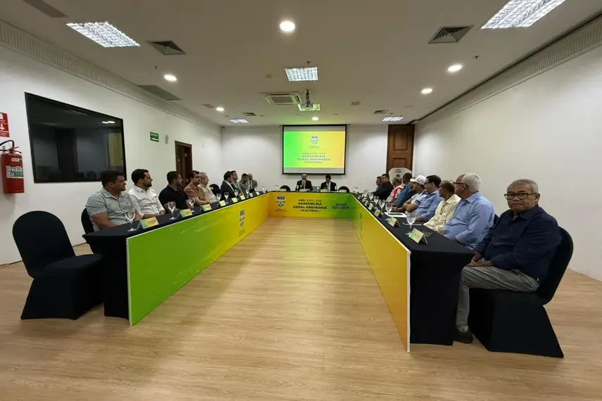 Robert Brown é aclamado e seguirá na presidência da FFP