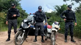 ROMU recupera motos roubadas escondidas em área de mata em Timon (Foto: Reprodução)