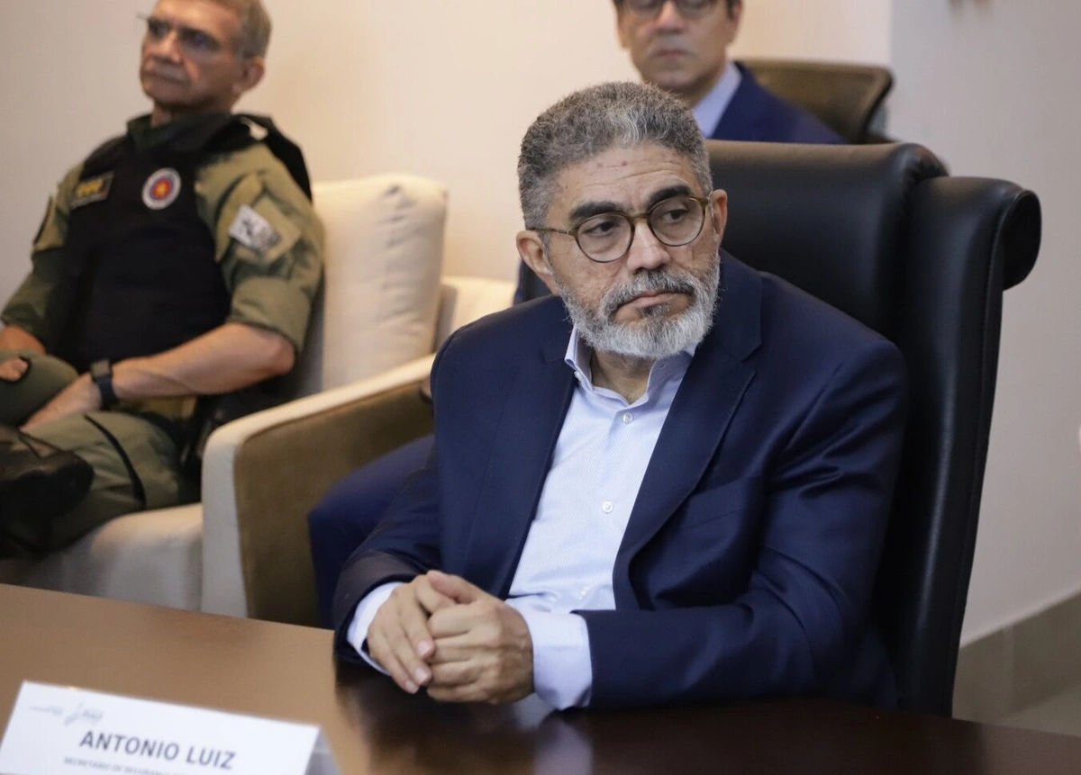 Secretário de Segurança Pública, Antonio Luiz
