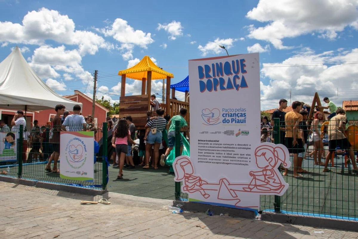 Seduc e Pacto pelas Crianças entregam nova brinquedopraça em Coronel José Dias