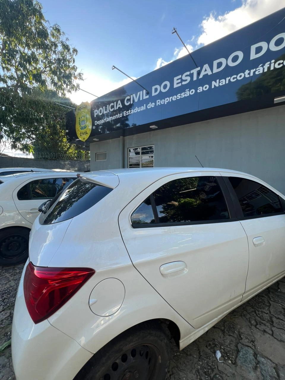 Suspeito de distribuir drogas é preso com 2 kg de crack e cocaína em Teresina