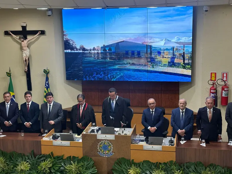 TRE-PI empossa José Wilson Ferreira e Olímpio Passos m solenidade marcada pela presença de autoridades nacionais em Teresina