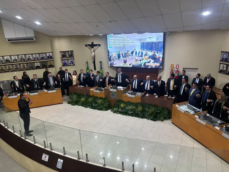 TRE-PI empossa José Wilson Ferreira e Olímpio Passos m solenidade marcada pela presença de autoridades nacionais em Teresina