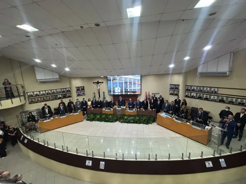 TRE-PI empossa José Wilson Ferreira e Olímpio Passos m solenidade marcada pela presença de autoridades nacionais em Teresina