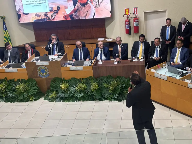 TRE-PI empossa José Wilson Ferreira e Olímpio Passos m solenidade marcada pela presença de autoridades nacionais em Teresina