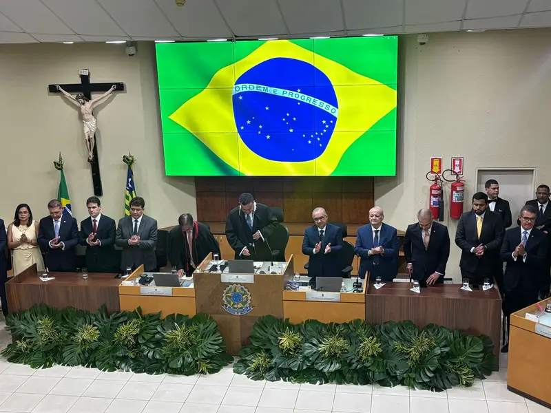 TRE-PI empossa José Wilson Ferreira e Olímpio Passos m solenidade marcada pela presença de autoridades nacionais em Teresina