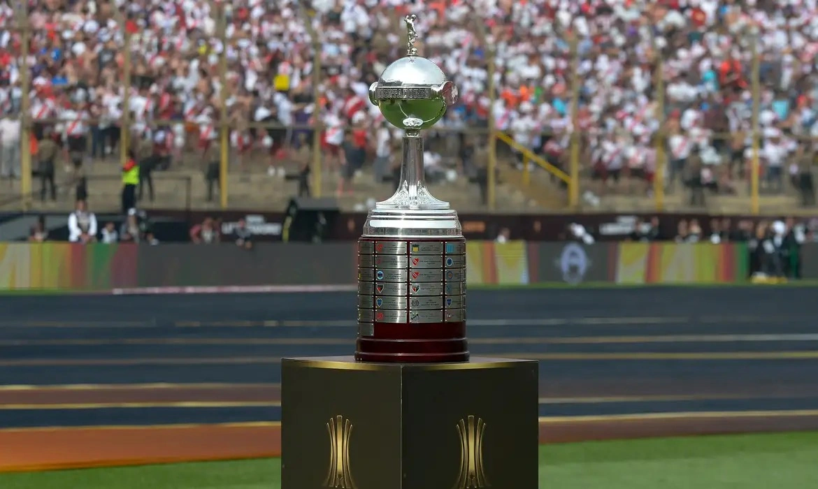 Troféu da Libertadores.