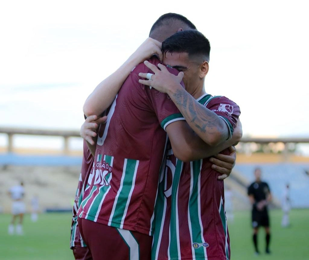 Vitória no Albertão coloca equipe na ponta do grupo pelo saldo de gols