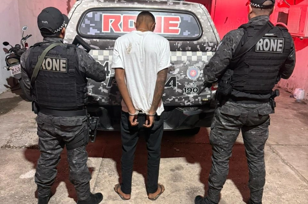 Adolescente é apreendido com revólver após perseguição na zona Sudeste de Teresina