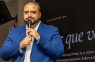 Advogado piauiense Igor Barbosa palestra para mais de 300 advogados em São Paulo