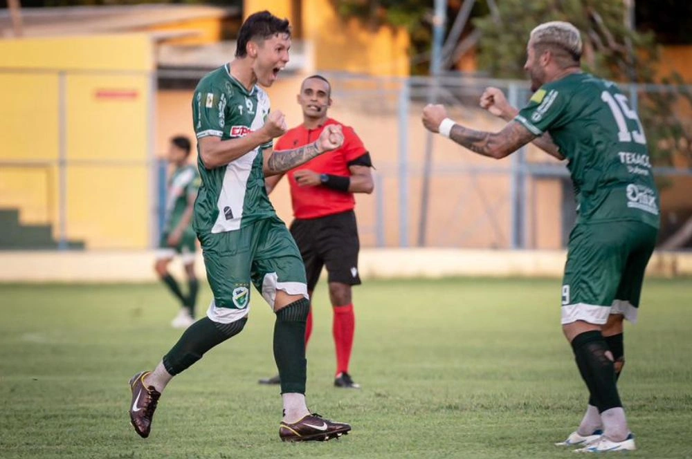 Altos vence Tirol