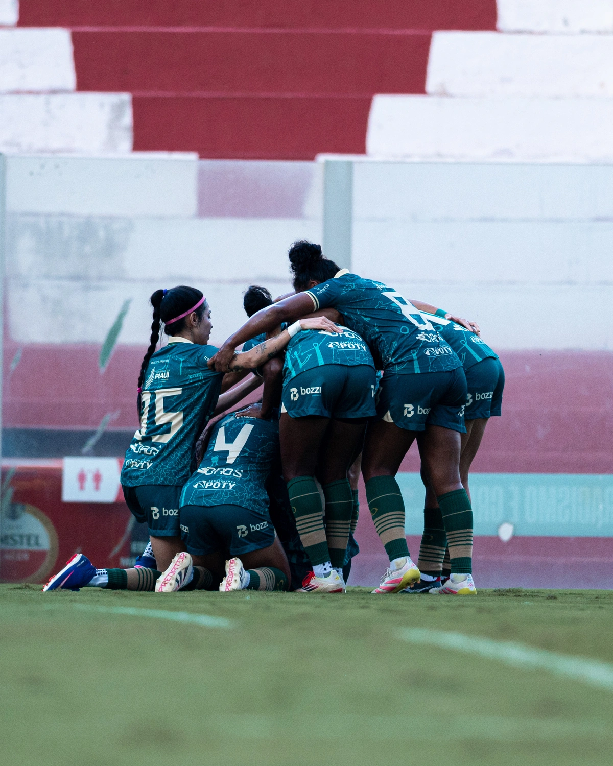 Atlético Piauiense vence Vila Nova e assume vice-liderança da Série A2