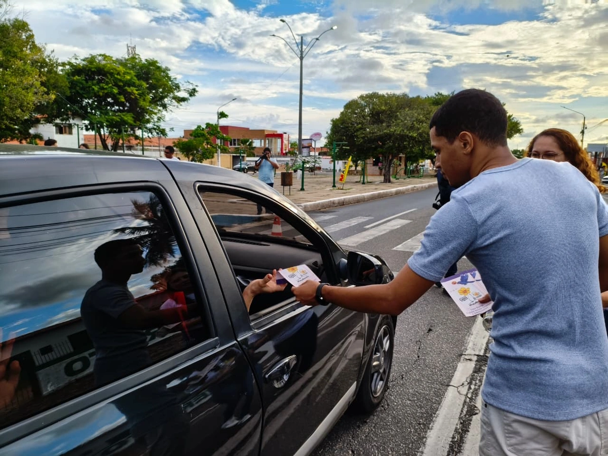 Blitz da Proteção leva alerta contra abuso infantil às ruas de Parnaíba