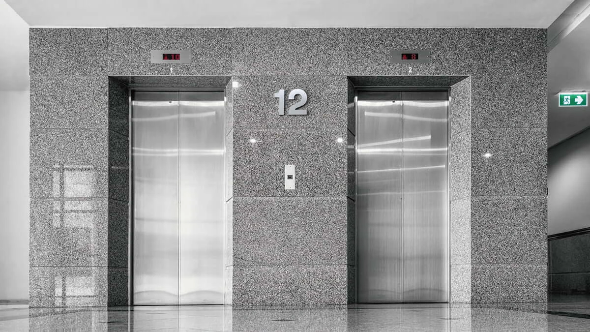 Caso de elevador que despencou liga alerta para segurança em condomínios de THE