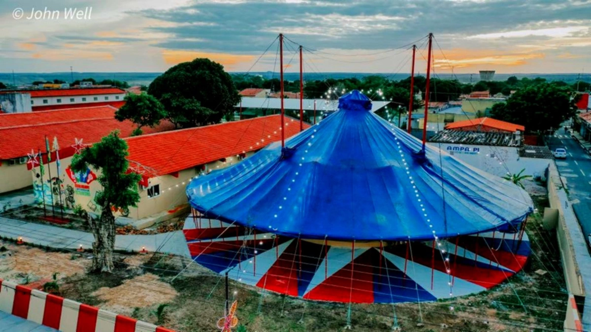 Escola de Circo do CSU do Parque Piauí fará espetáculo com programação especial