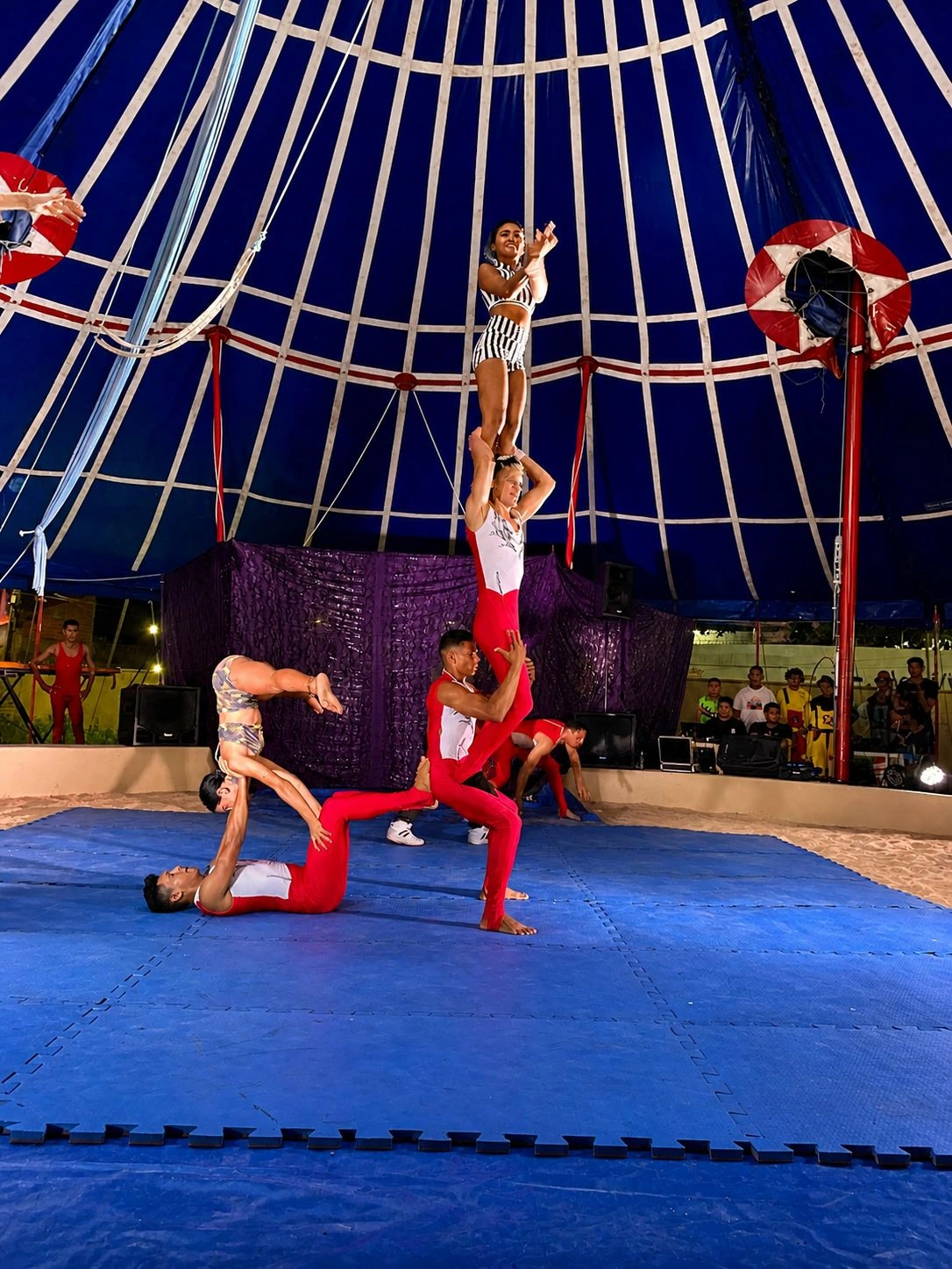 Escola de Circo do CSU do Parque Piauí fará espetáculo com programação especial
