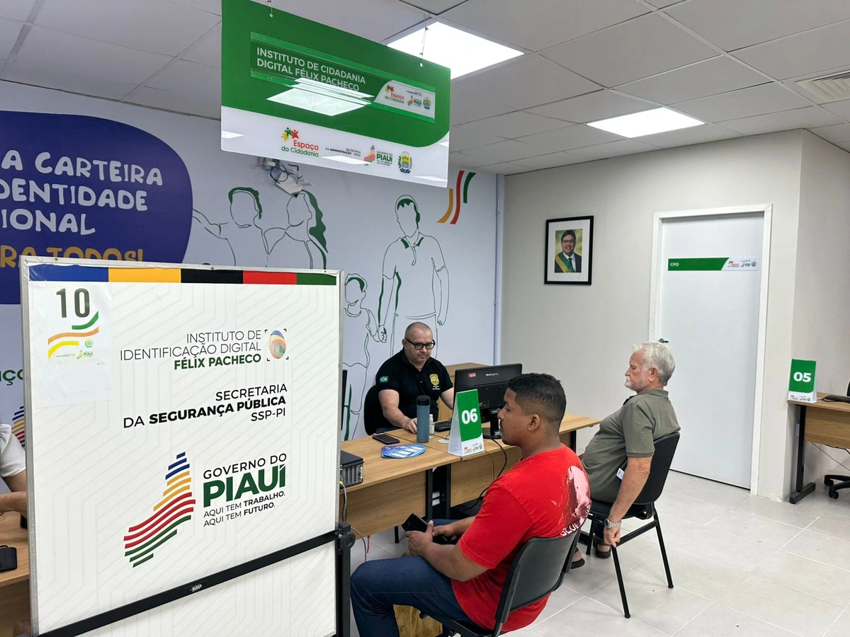 Espaço da Cidadania amplia serviços no Shopping da Praça Pedro II