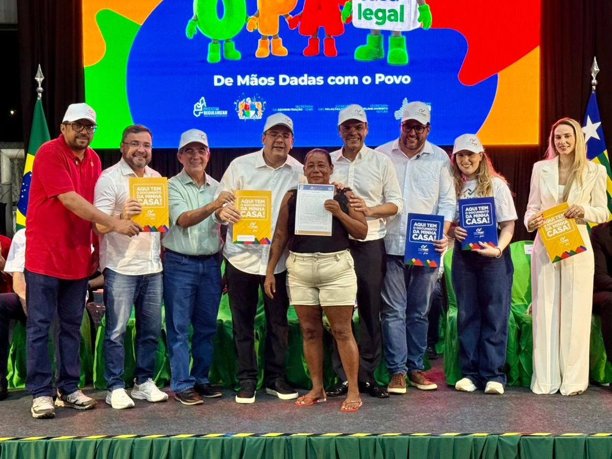Governo entrega obras do OPA e títulos de imóveis na zona Sudeste de Teresina