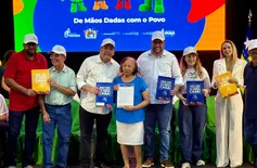 Governo entrega obras do OPA e títulos de imóveis na zona Sudeste de Teresina
