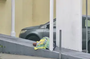 Homem com passagem por latrocínio é executado a tiros no Centro de Teresina (Foto: Kassio Cavalcante/Conecta Piauí)