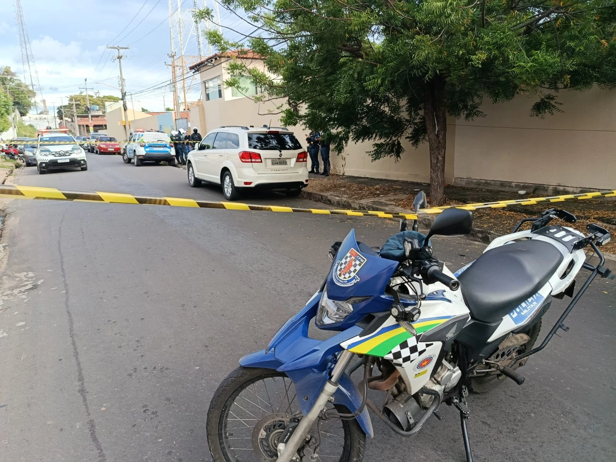 Homem é encontrado morto dentro de carro na zona Sul de Teresina