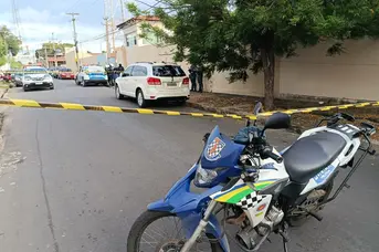 Homem é encontrado morto dentro de carro na zona Sul de Teresina