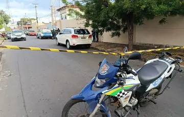 Homem é encontrado morto dentro de carro na zona Sul de Teresina