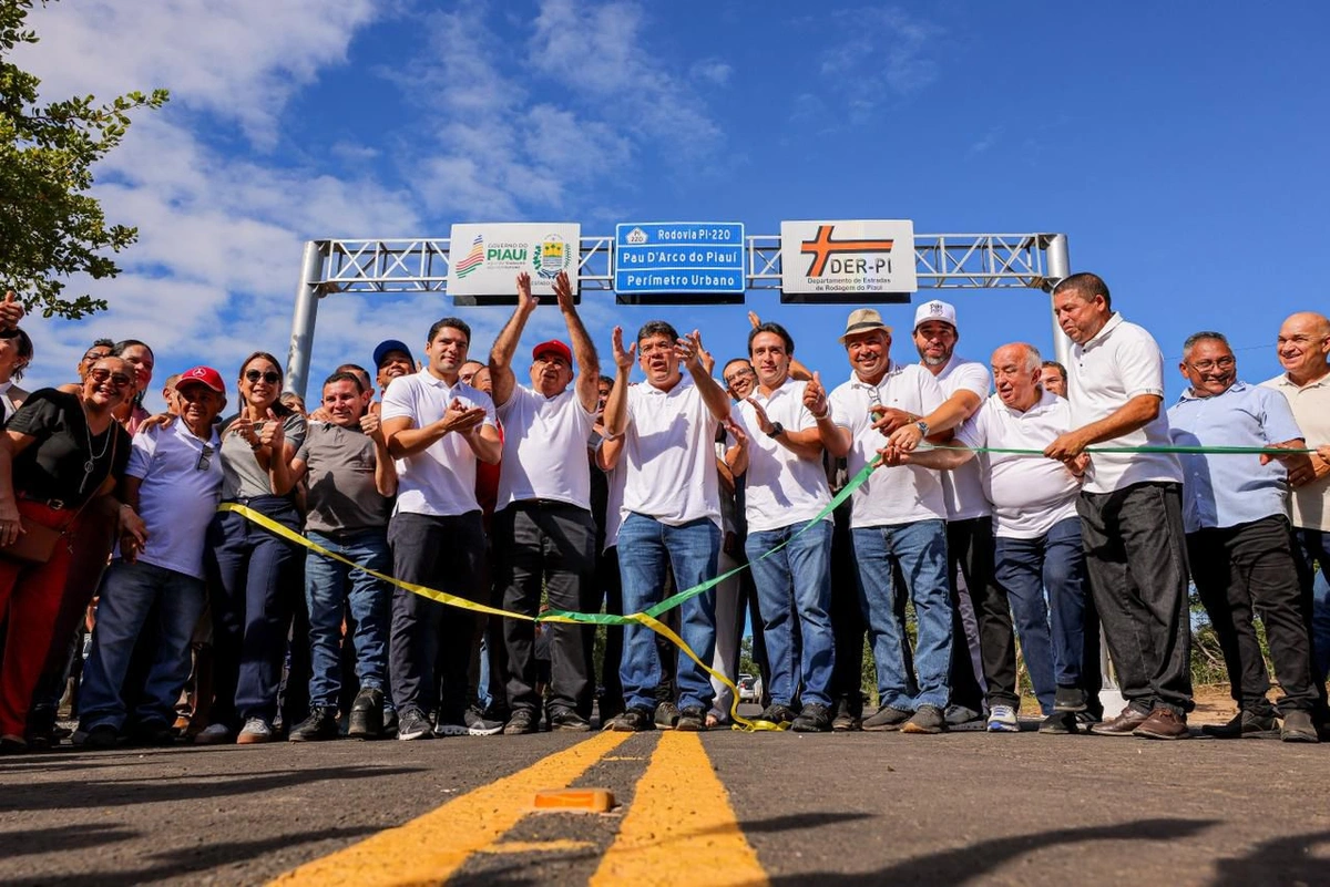 Marden Menezes acompanha Rafael em agenda de obras no Norte do Piauí