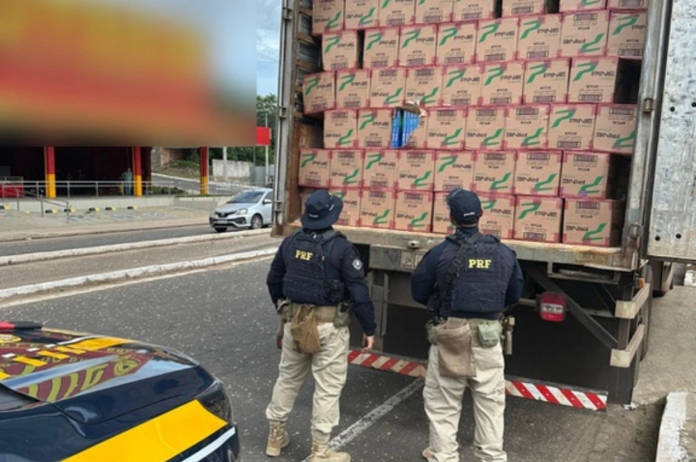 Meio milhão de maços de cigarros contrabandeados são apreendidos em Teresina