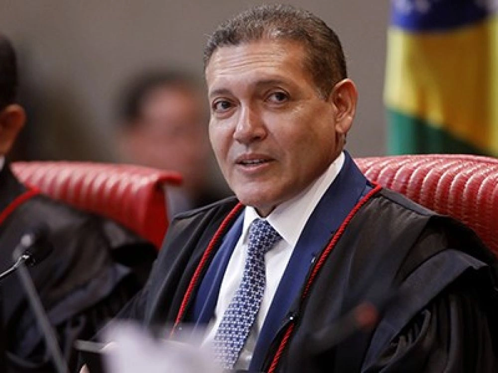 Ministro piauiense Kassio Nunes Marques toma posse como Presidente do TSE