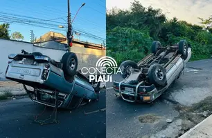 Motorista tenta ultrapassagem, perde controle e capota carro no Gurupi (Foto: Reprodução)