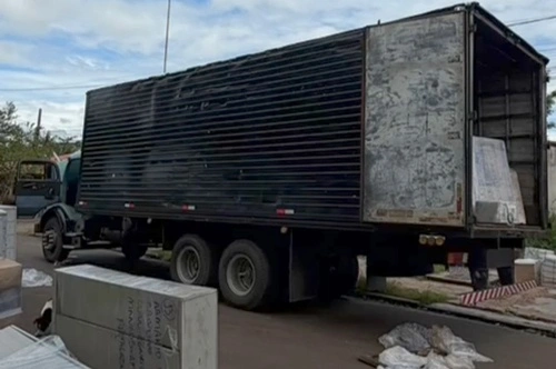 Operação apreende 120 kg de drogas escondidos em caminhão no Maranhão