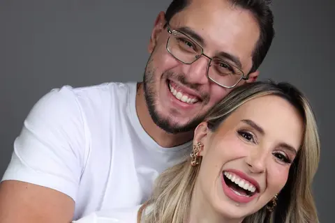 Pâmela Pascoala e Leonardo Lages estão na contagem regressiva para o casamento