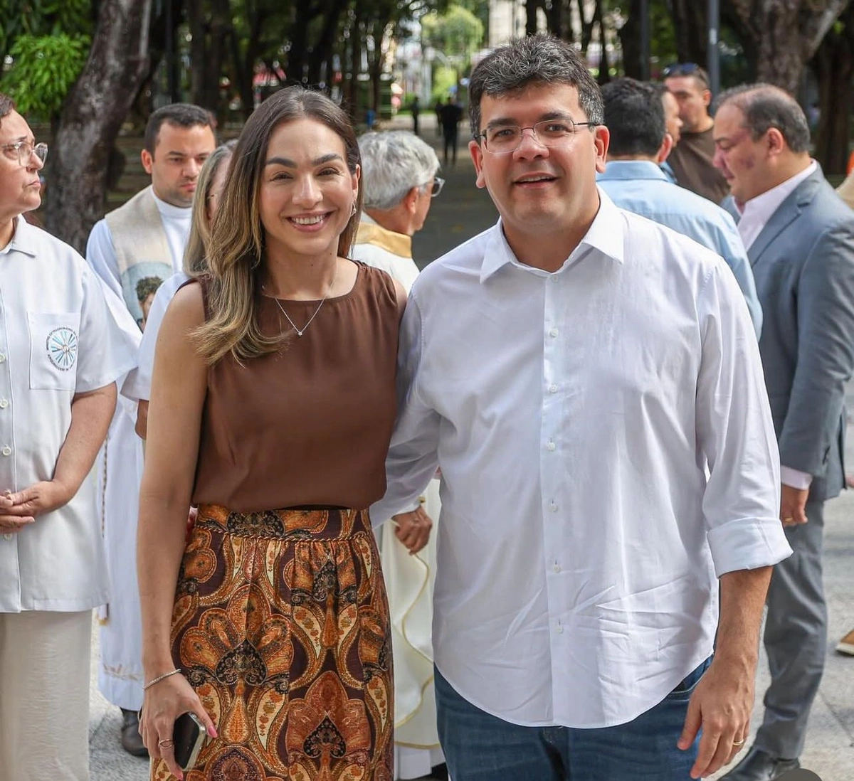Parabéns especiais para a aniversariante do dia, a primeira-dama Isabel Fonteles
