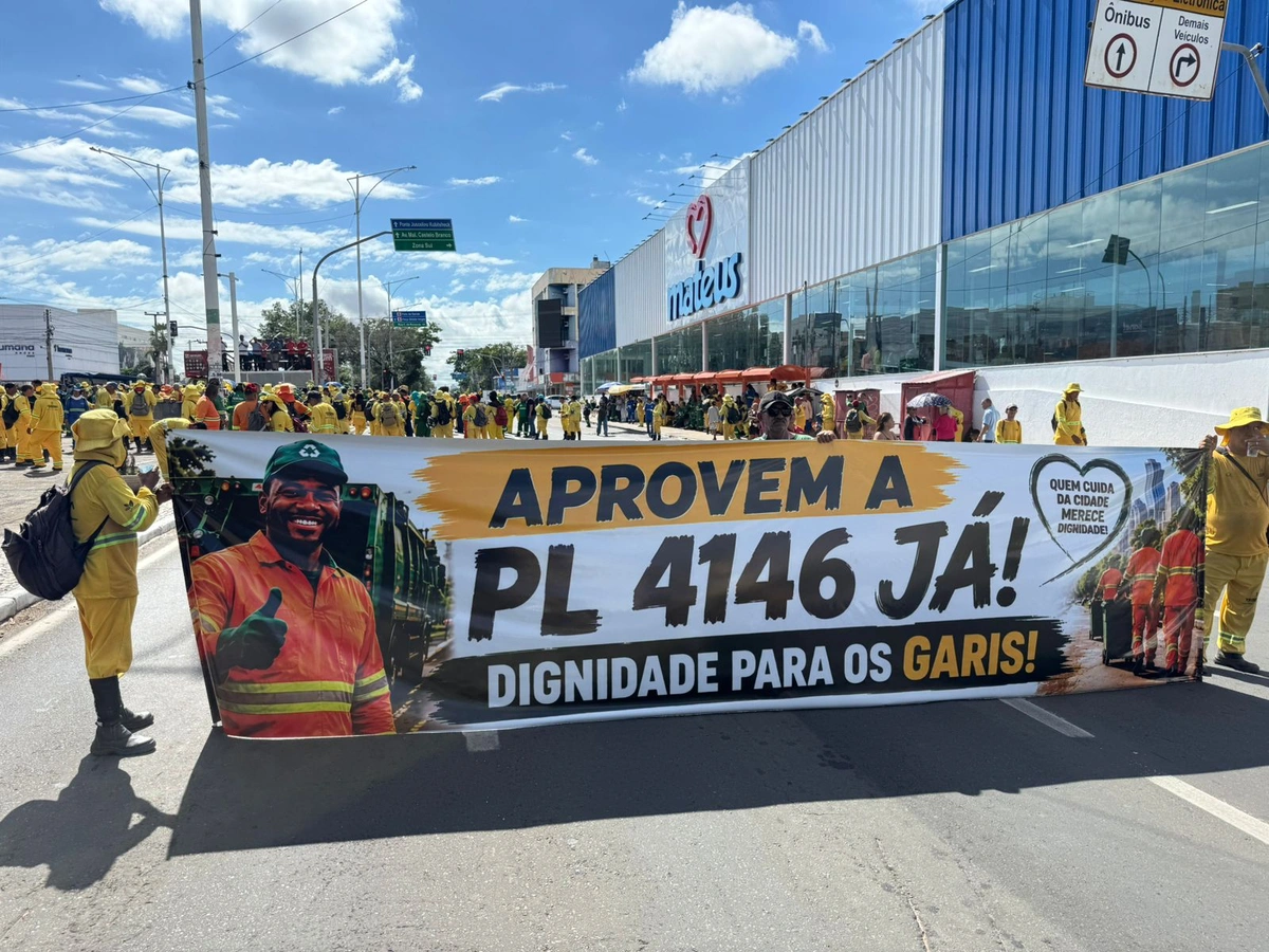 Paralisação dos garis em Teresina