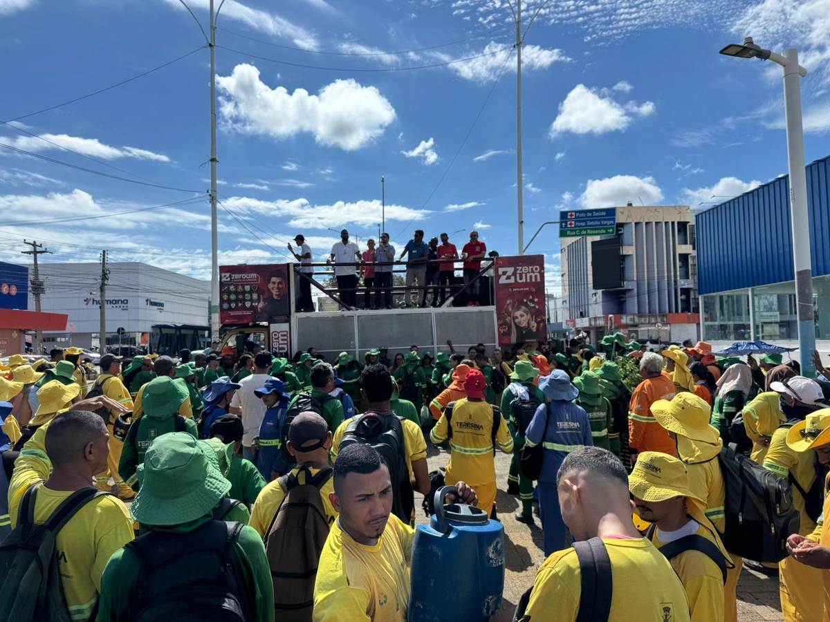 Paralisação dos garis em Teresina