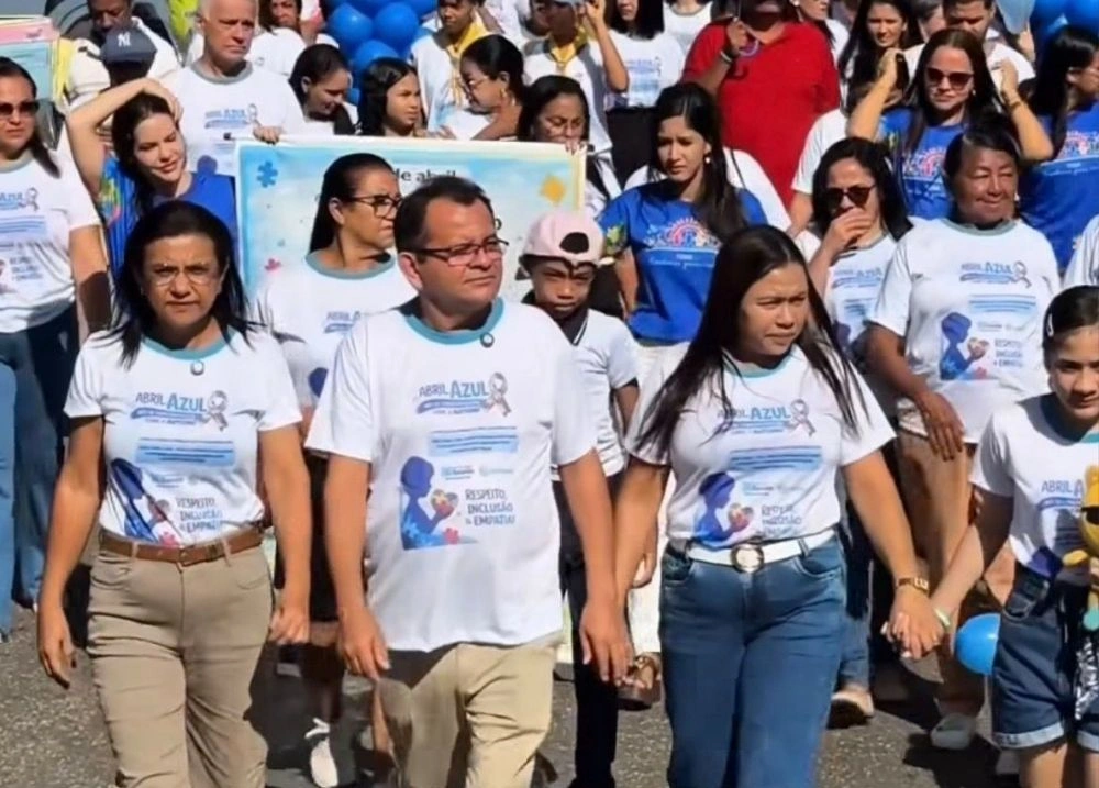 Parnarama realiza caminhada do Abril Azul com foco na inclusão social
