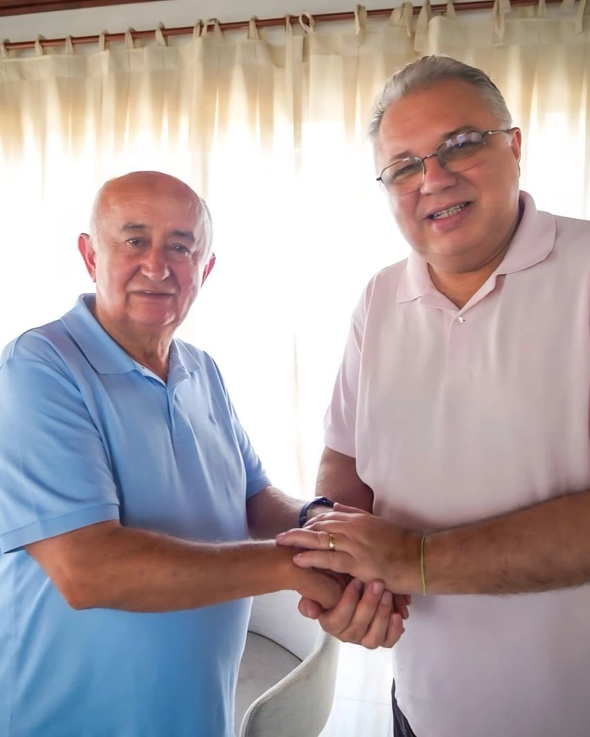 Pelo litoral, Júlio César intensifica diálogos e fortalece apoios políticos