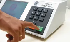 Prefeito mais bem avaliado do Maranhão fez campanha usando tornozeleira eletrônica