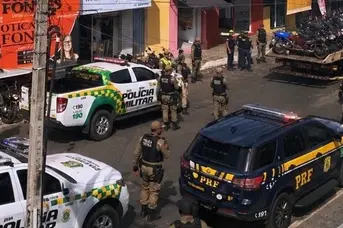 PRF intensifica fiscalização após aumento de acidentes em Oeiras