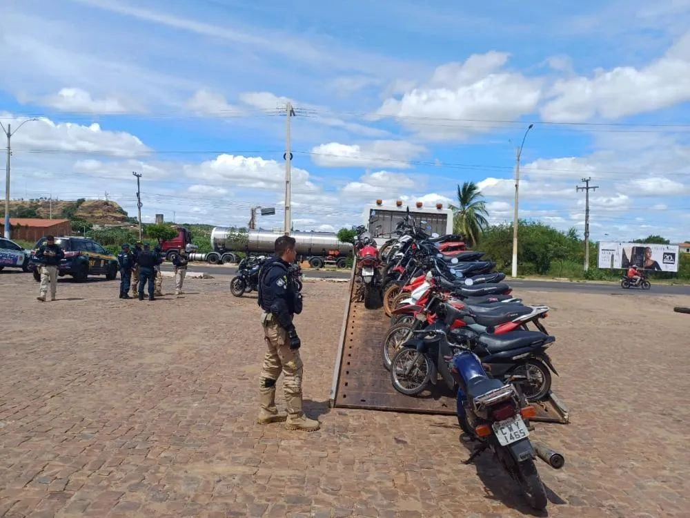 PRF intensifica fiscalização após aumento de acidentes em Oeiras