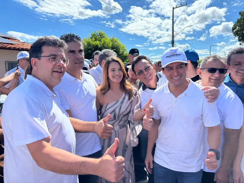 Rafael Fonteles cumpre agenda e entrega kit para creche em Alto Longá