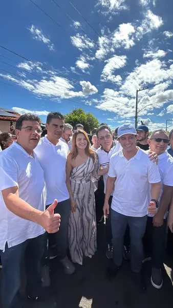Rafael Fonteles cumpre agenda e entrega kit para creche em Alto Longá