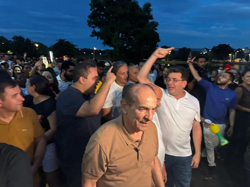 Rafael Fonteles entrega estádio, asfaltamento e destaca novos investimentos em Água Branca