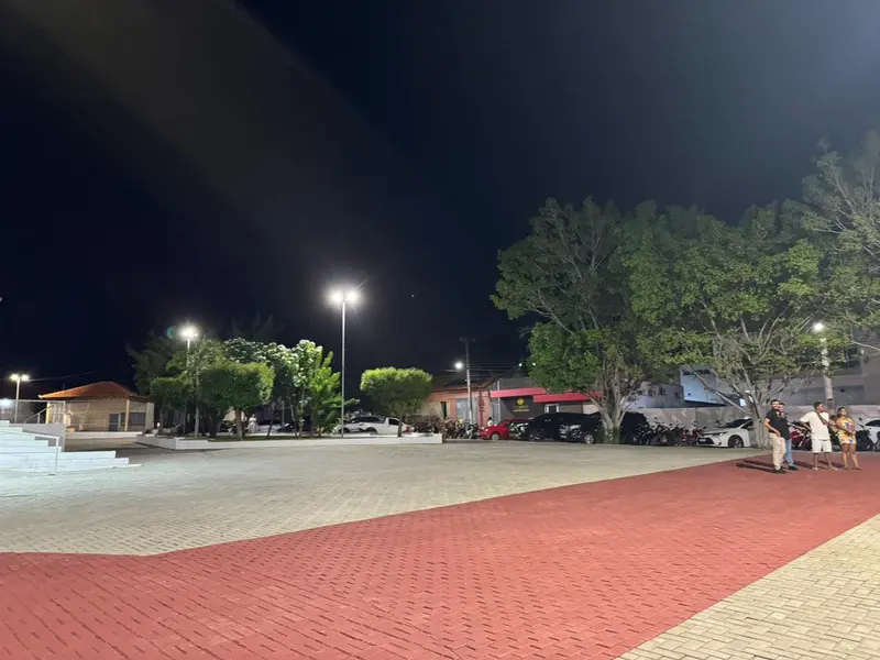 Rafael Fonteles entrega estádio, asfaltamento e destaca novos investimentos em Água Branca
