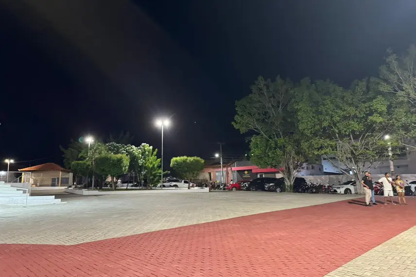 Rafael Fonteles entrega estádio, asfaltamento e destaca novos investimentos em Água Branca